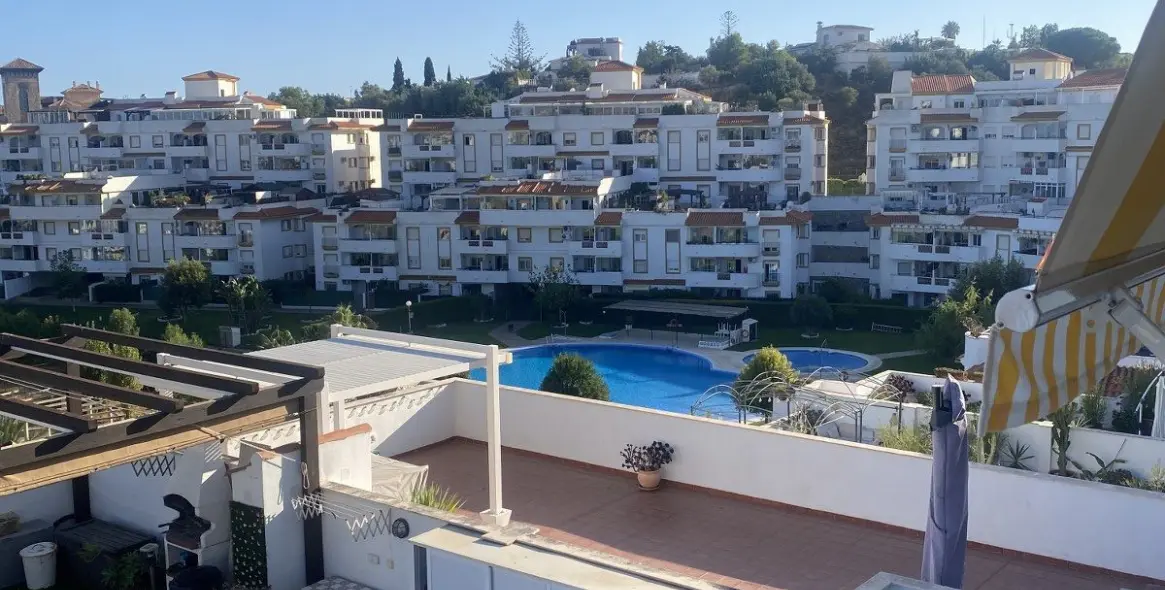 Продажа апартаментов на среднем этаже в Benalmadena Pueblo 18