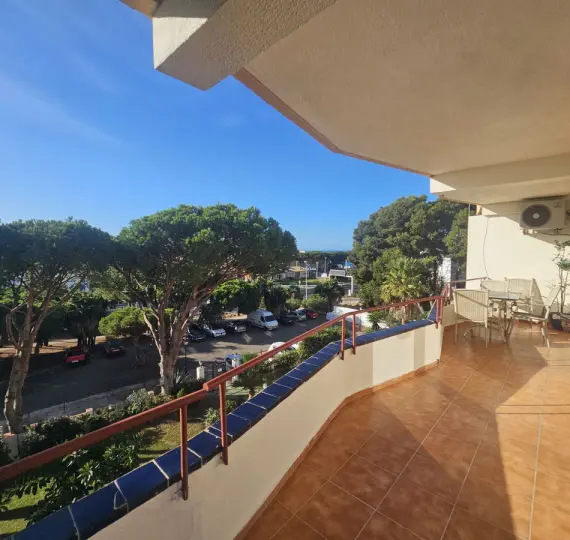 Sale of penthouse in Calypso