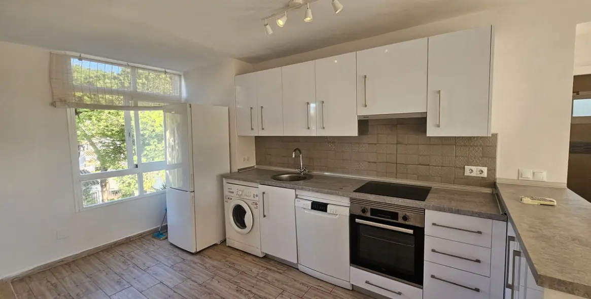 Sale of penthouse in Calypso 8