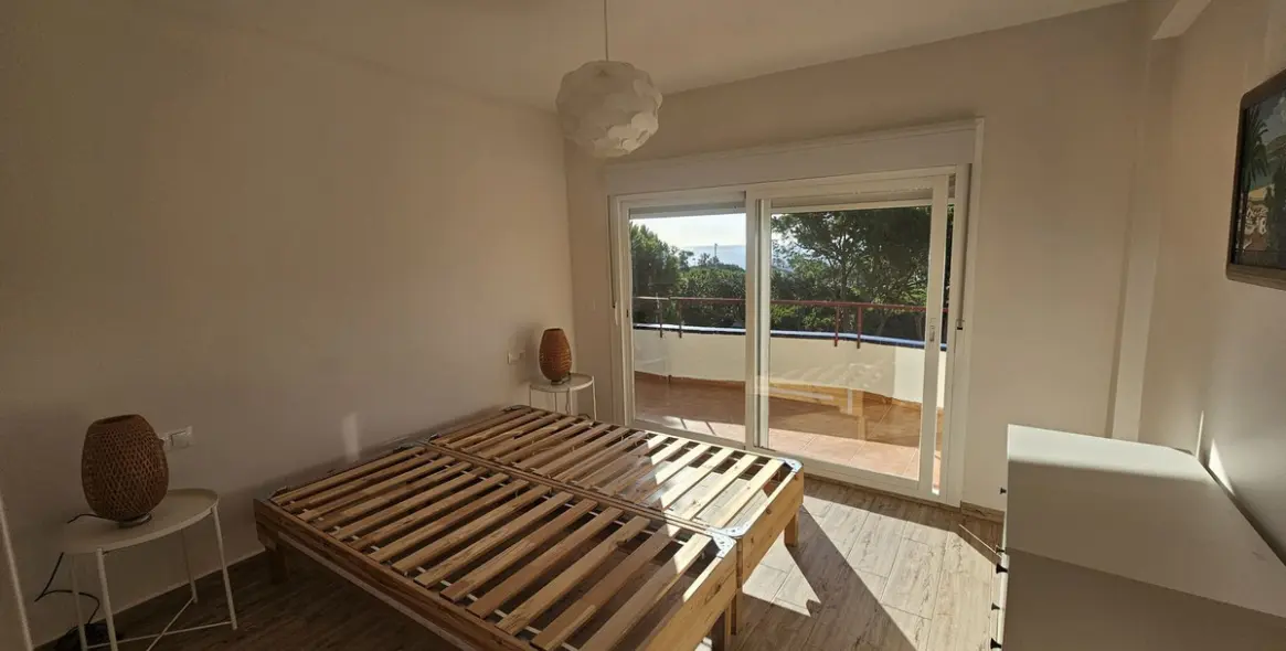 Sale of penthouse in Calypso 10