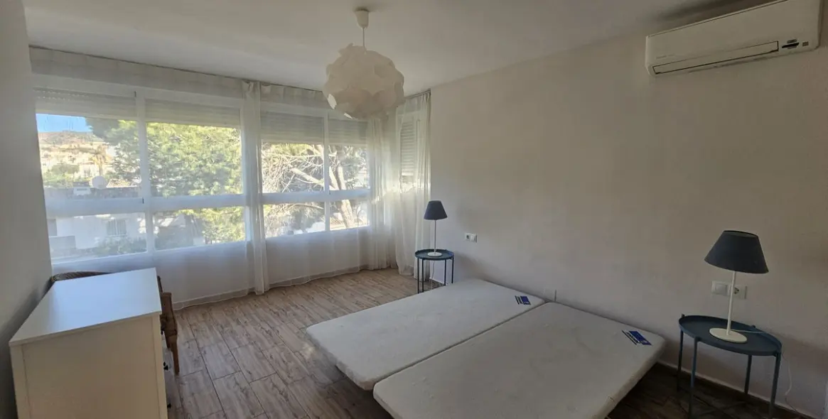 Sale of penthouse in Calypso 11