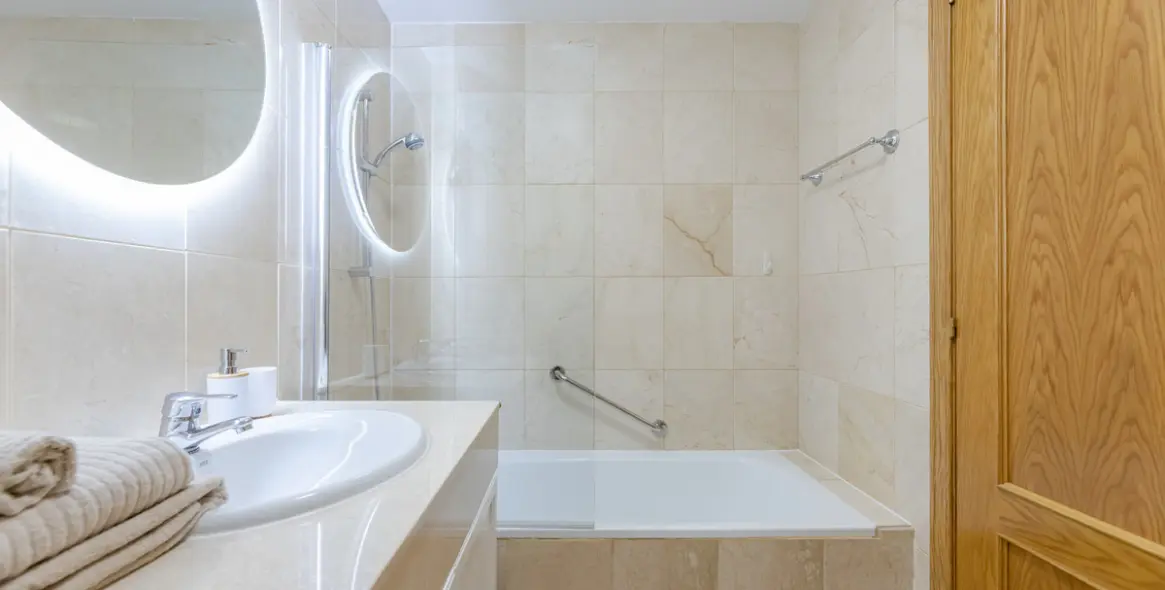 Продажа апартаментов на первом этаже в Estepona (район Estepona) 6