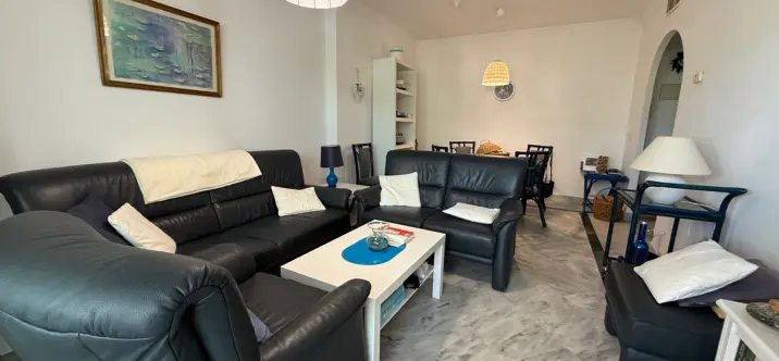 Sale of middle floor apartment in Nueva Andalucía 2