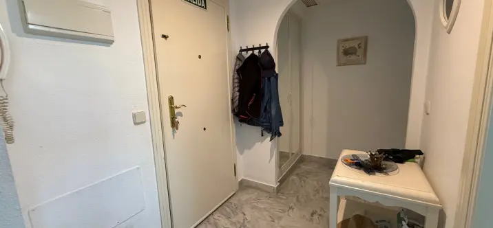 Sale of middle floor apartment in Nueva Andalucía 4