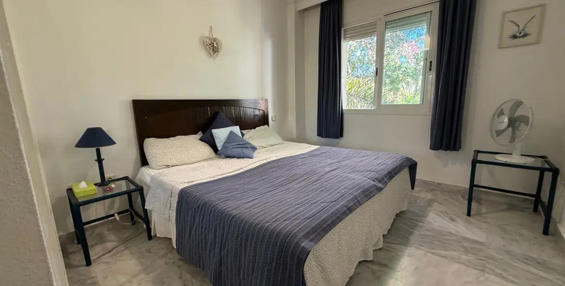 Sale of middle floor apartment in Nueva Andalucía 9