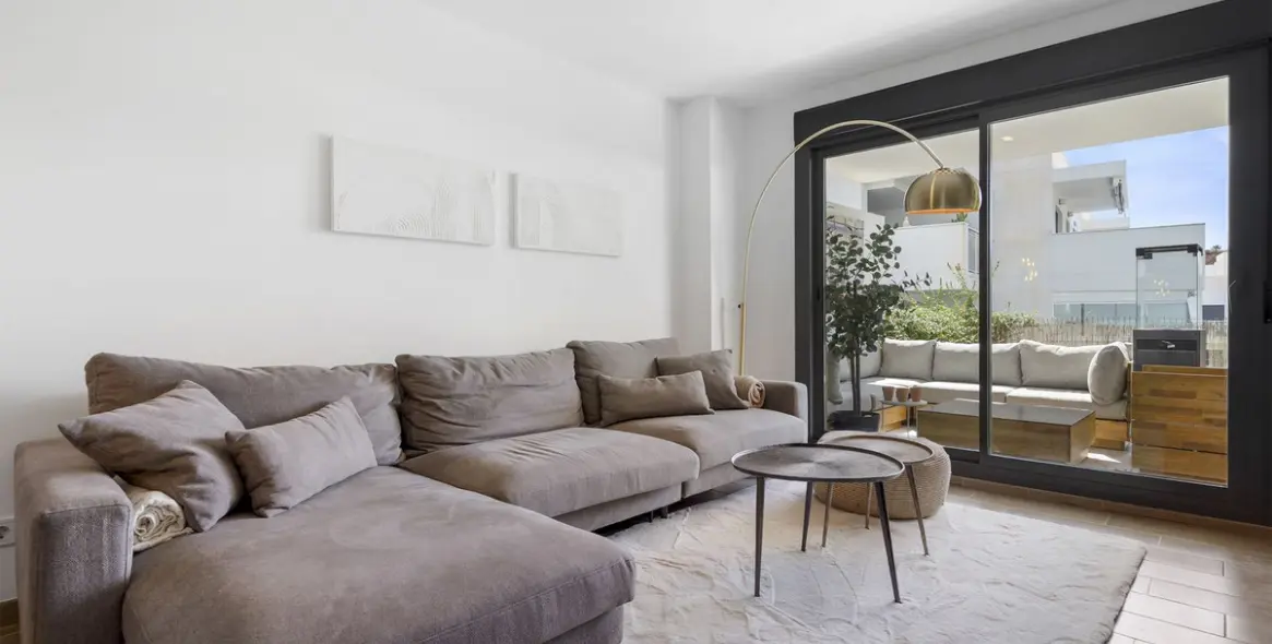 Sale of ground floor apartment in La Cala de Mijas 3