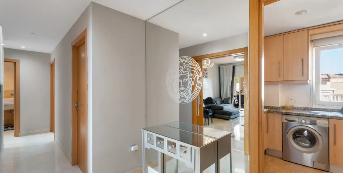 Sale of middle floor apartment in Estepona 10