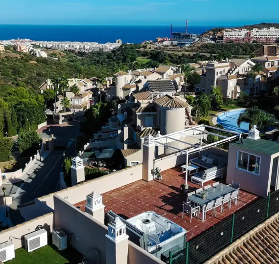 Sale of penthouse in La Duquesa