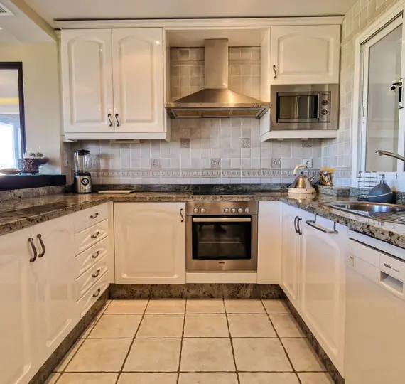 Sale of penthouse in La Duquesa