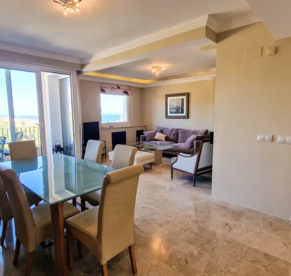Sale of penthouse in La Duquesa