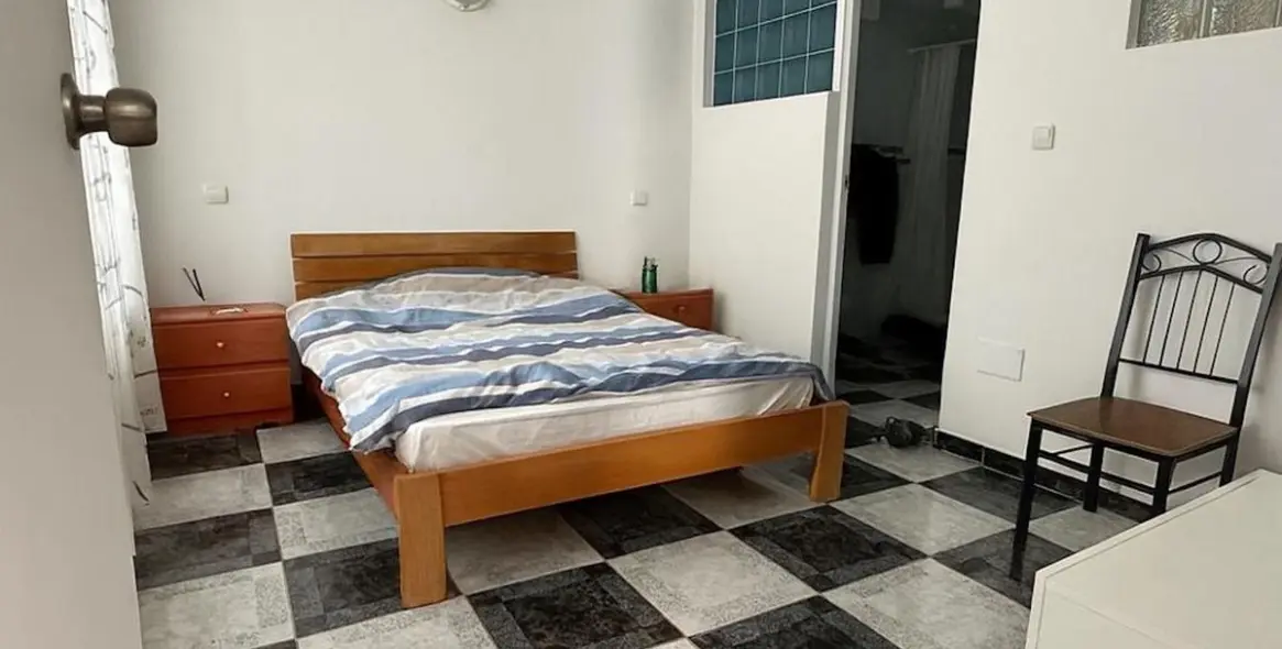 Sale of ground floor apartment in Calahonda 19