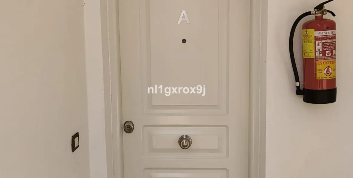 Продажа апартаментов на первом этаже в Estepona (район Estepona) 4