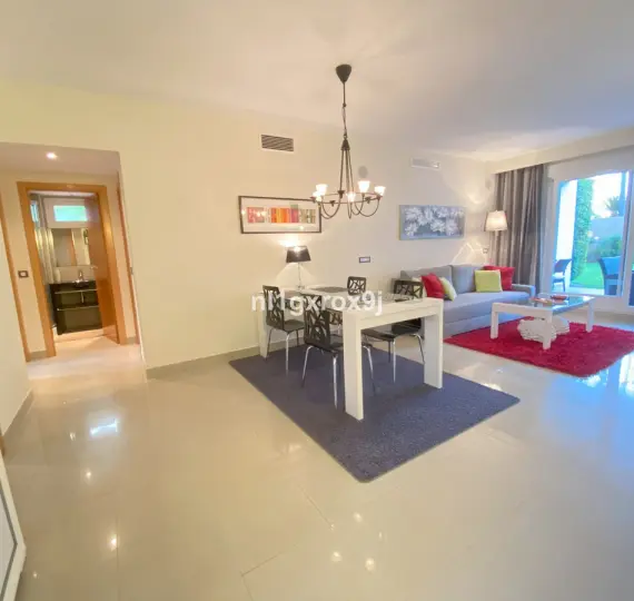 Апартаменты на первом этаже R5216530