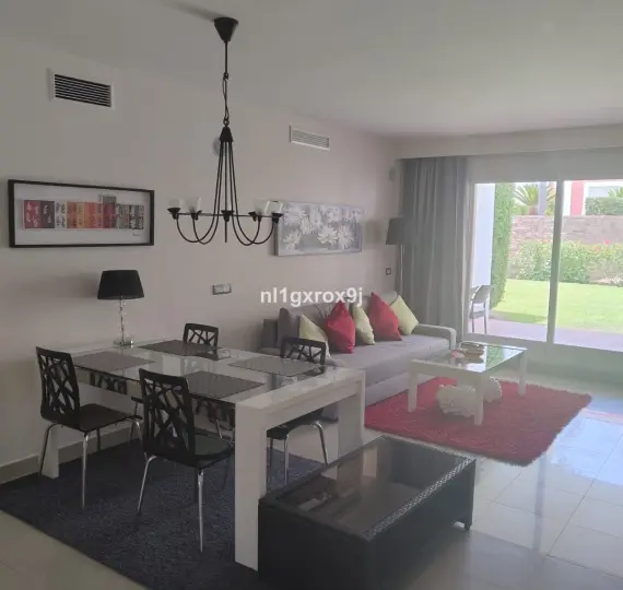 Апартаменты на первом этаже R5216530