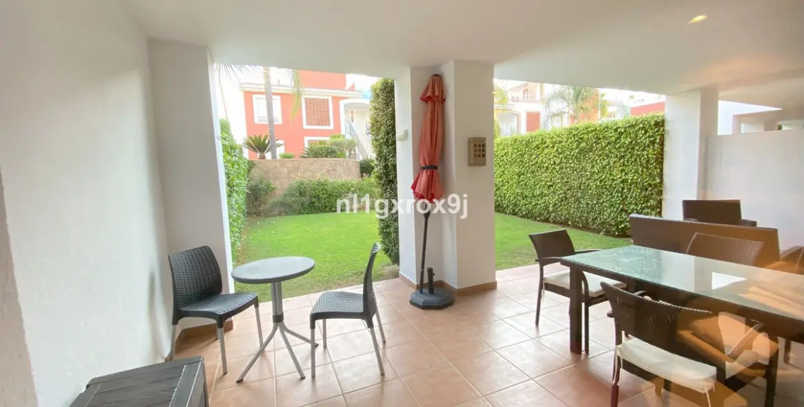 Продажа апартаментов на первом этаже в Estepona (район Estepona) 8