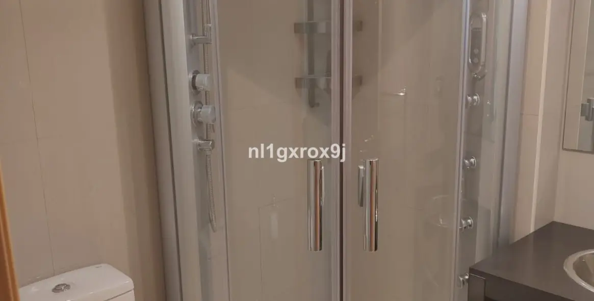 Sale of ground floor apartment in Estepona 17