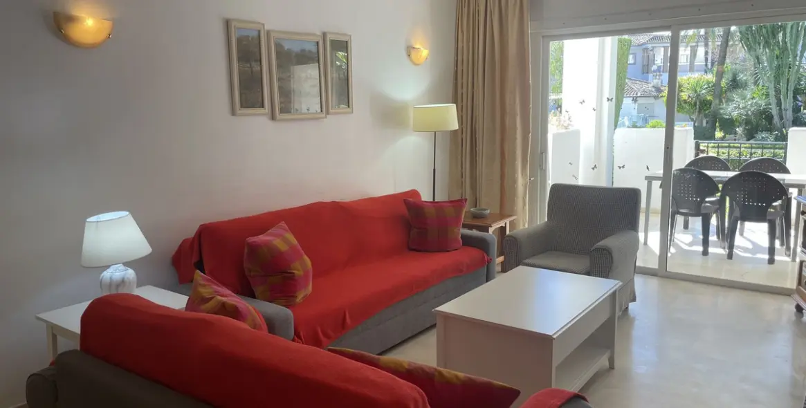 Продажа апартаментов на первом этаже в Estepona (район Estepona) 3