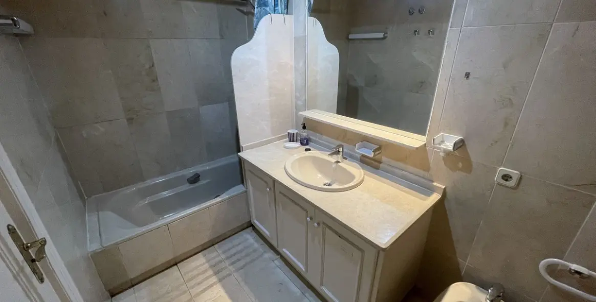 Продажа апартаментов на первом этаже в Estepona (район Estepona) 9