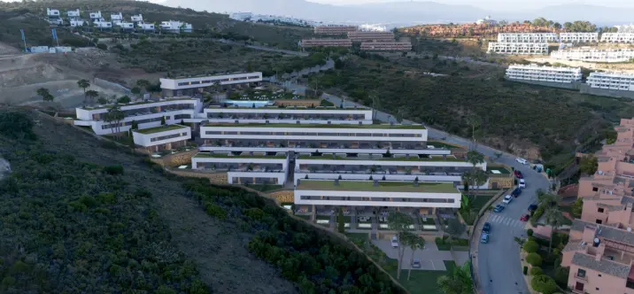 Semi-detached house R4892596 0