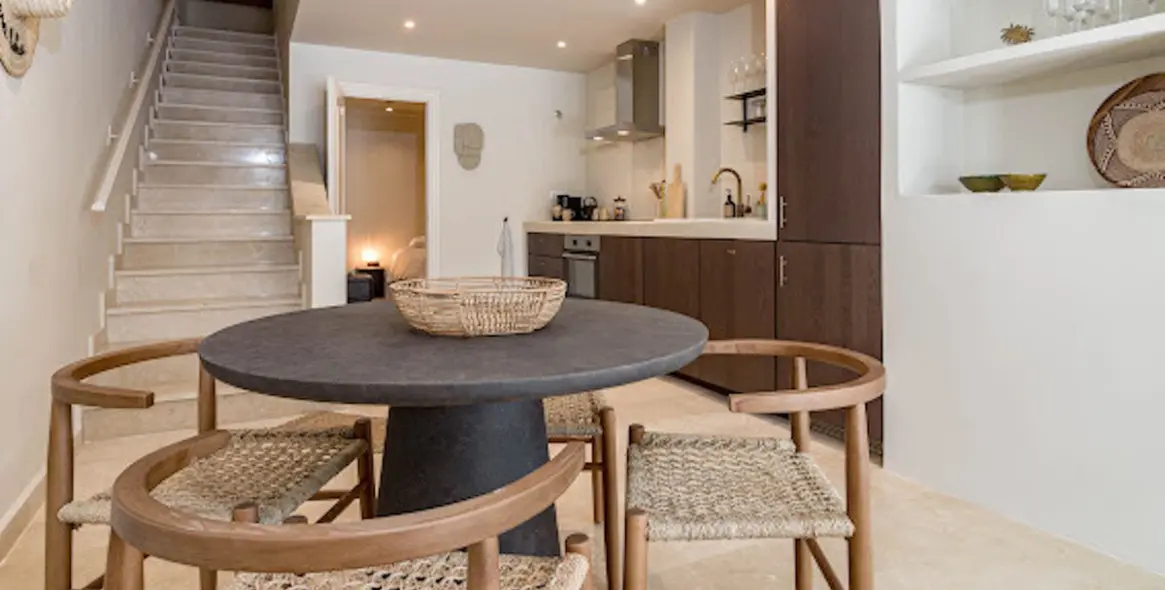 Venta de apartamento en planta media en Nueva Andalucía 18