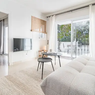 Venta de apartamento en planta baja en Nueva Andalucía
