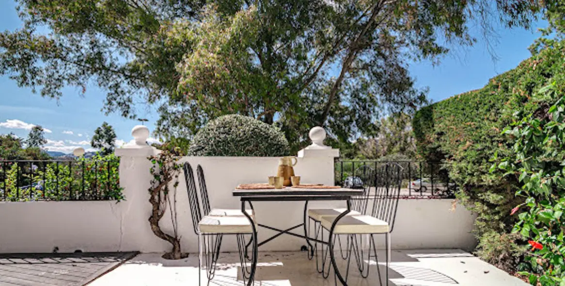 Sale of ground floor apartment in Nueva Andalucía 25