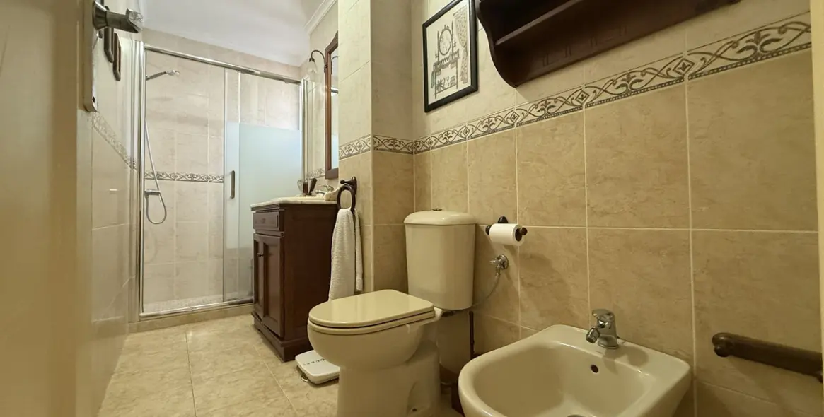 Sale of middle floor apartment in Marbella 15