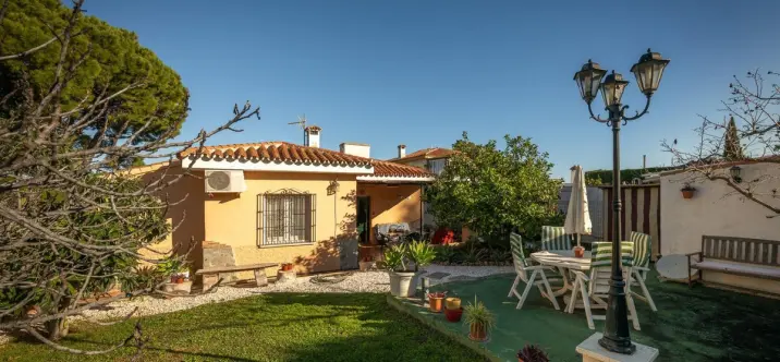 Sale of detached villa in Alhaurín el Grande 0