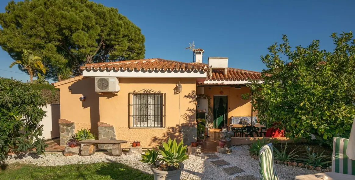Sale of detached villa in Alhaurín el Grande 2