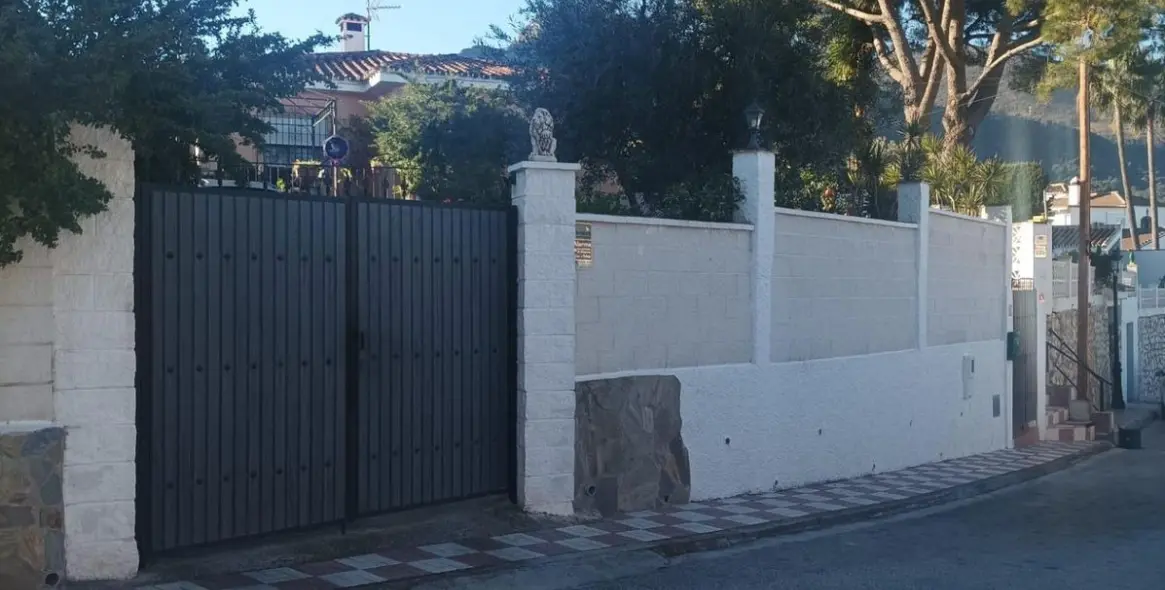 Sale of detached villa in Alhaurín el Grande 26