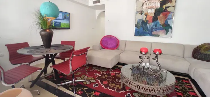 Sale of middle floor apartment in Marbella 1