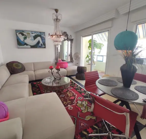 Sale of middle floor apartment in Marbella