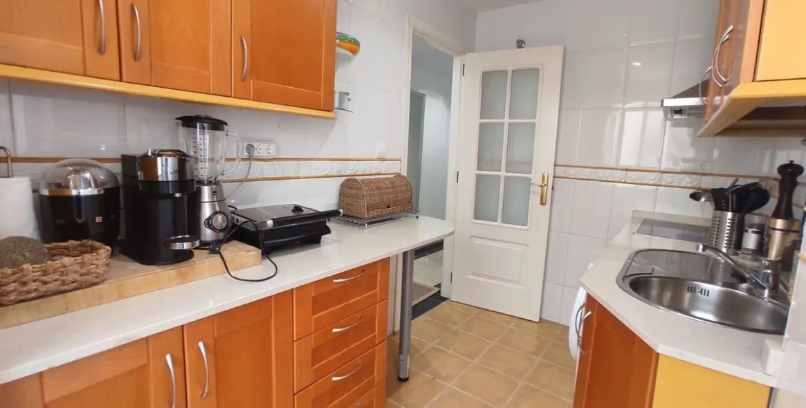 Sale of middle floor apartment in Marbella 12