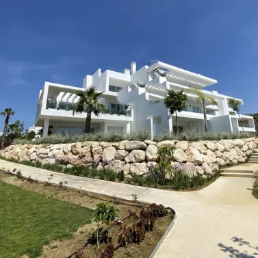 Sale of middle floor apartment in Casares