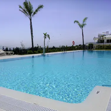 Sale of middle floor apartment in Casares