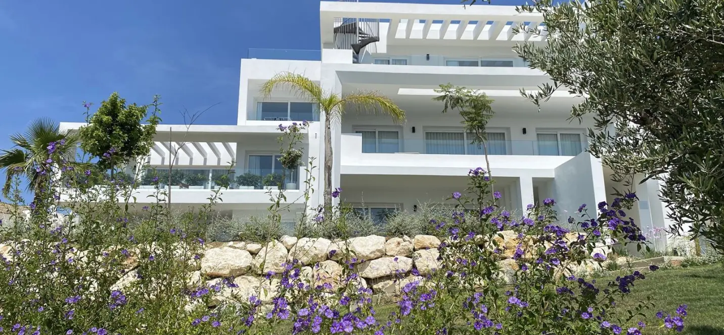 Sale of penthouse in Casares 1