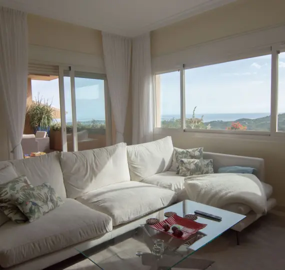 Sale of middle floor apartment in La Mairena