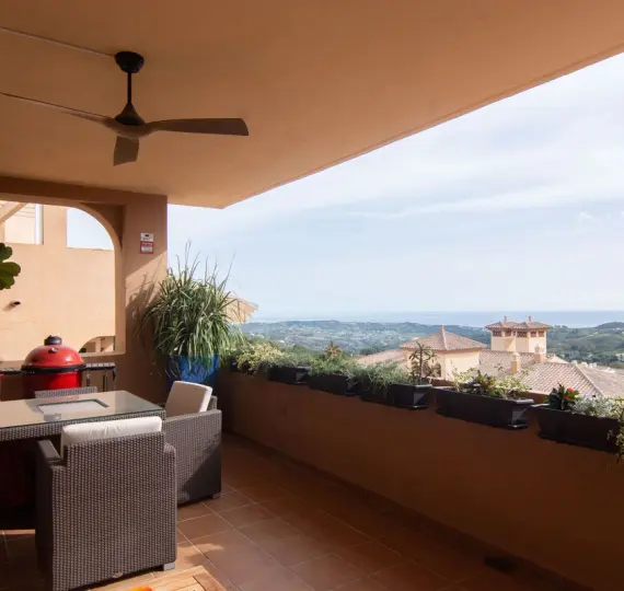 Sale of middle floor apartment in La Mairena