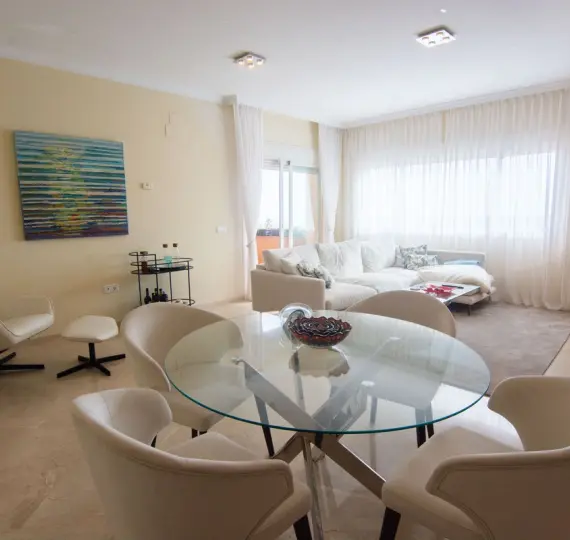 Sale of middle floor apartment in La Mairena