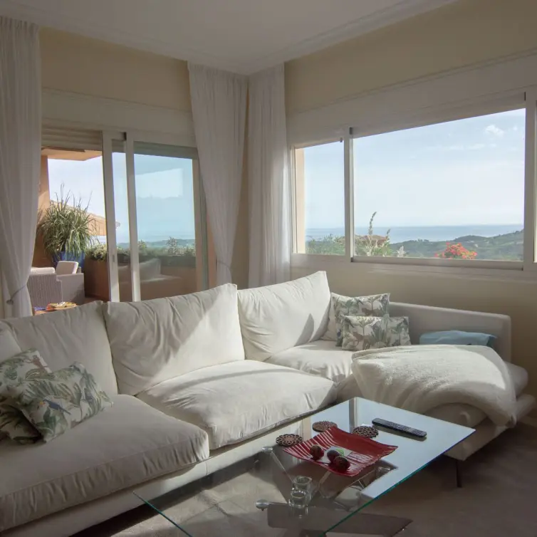 Venta de apartamento en planta media en La Mairena