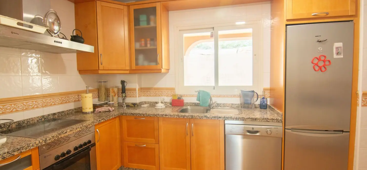 Venta de apartamento en planta media en La Mairena 4
