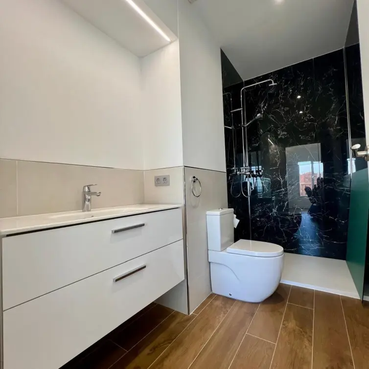 Sale of middle floor apartment in Málaga Centro
