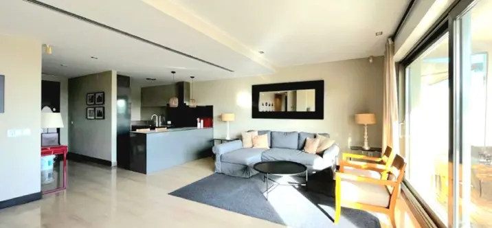 Sale of middle floor apartment in Benahavís 1