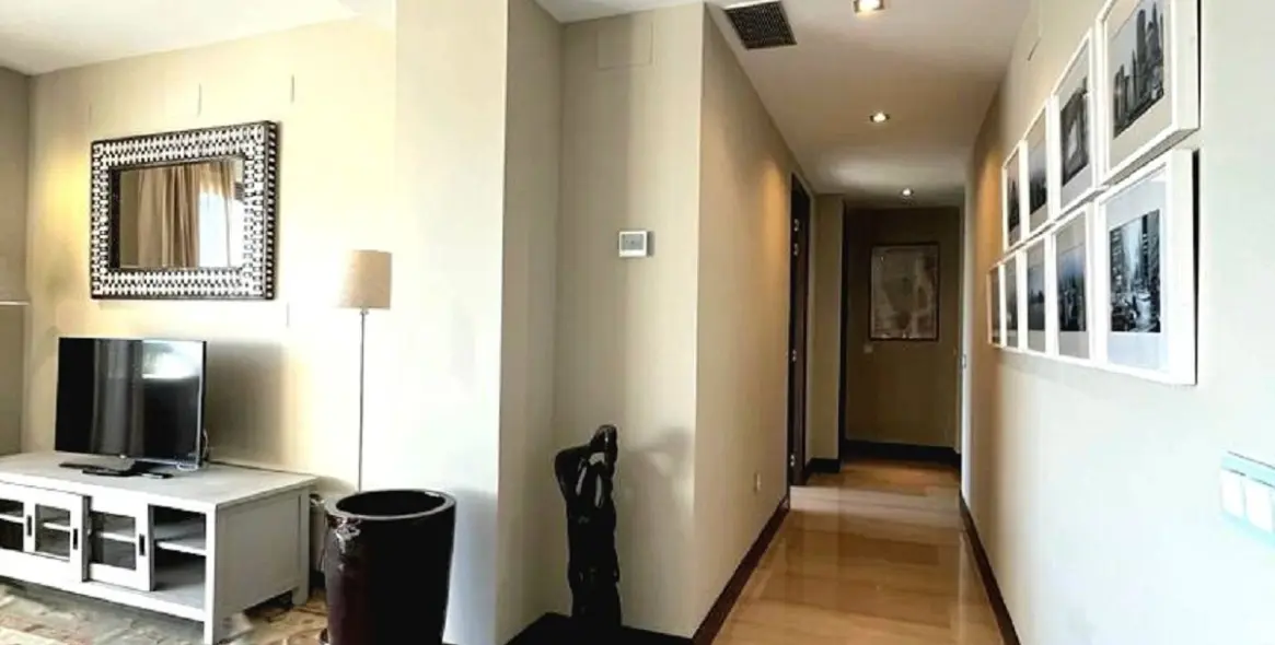 Sale of middle floor apartment in Benahavís 7