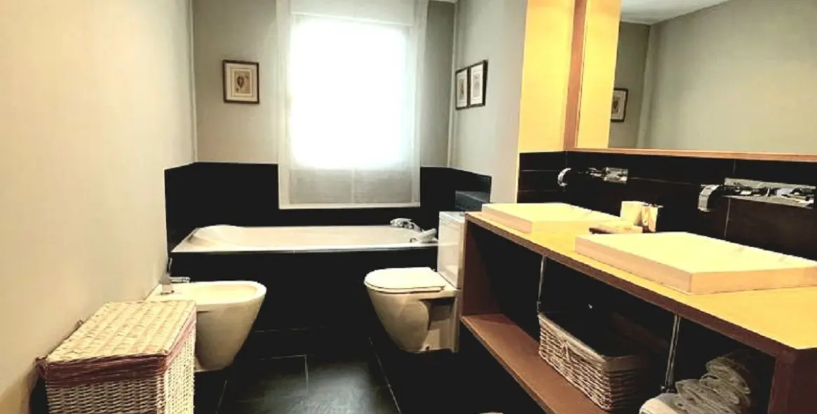 Sale of middle floor apartment in Benahavís 13