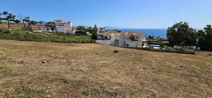 Venta de parcela residencial en Punta Chullera 3