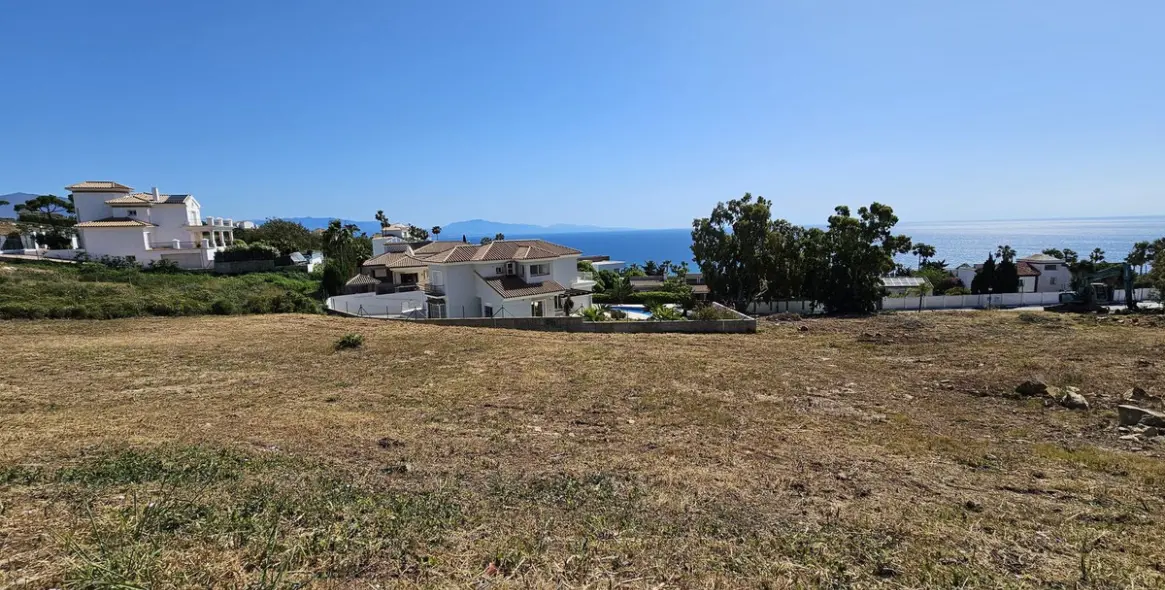 Продажа  жилого участка в Punta Chullera 14