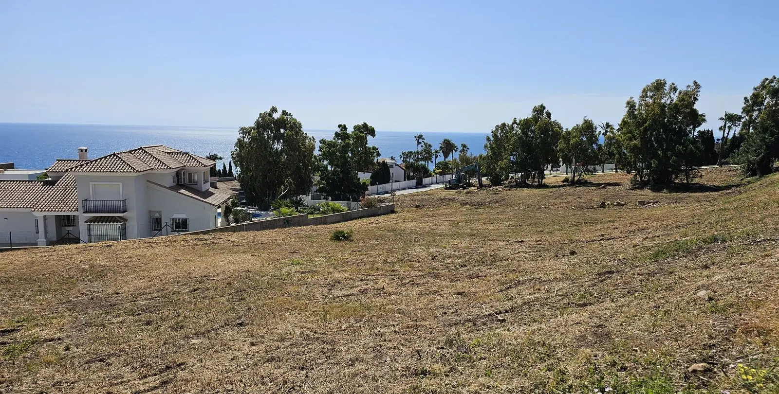 Sale of residential plot in Punta Chullera 7