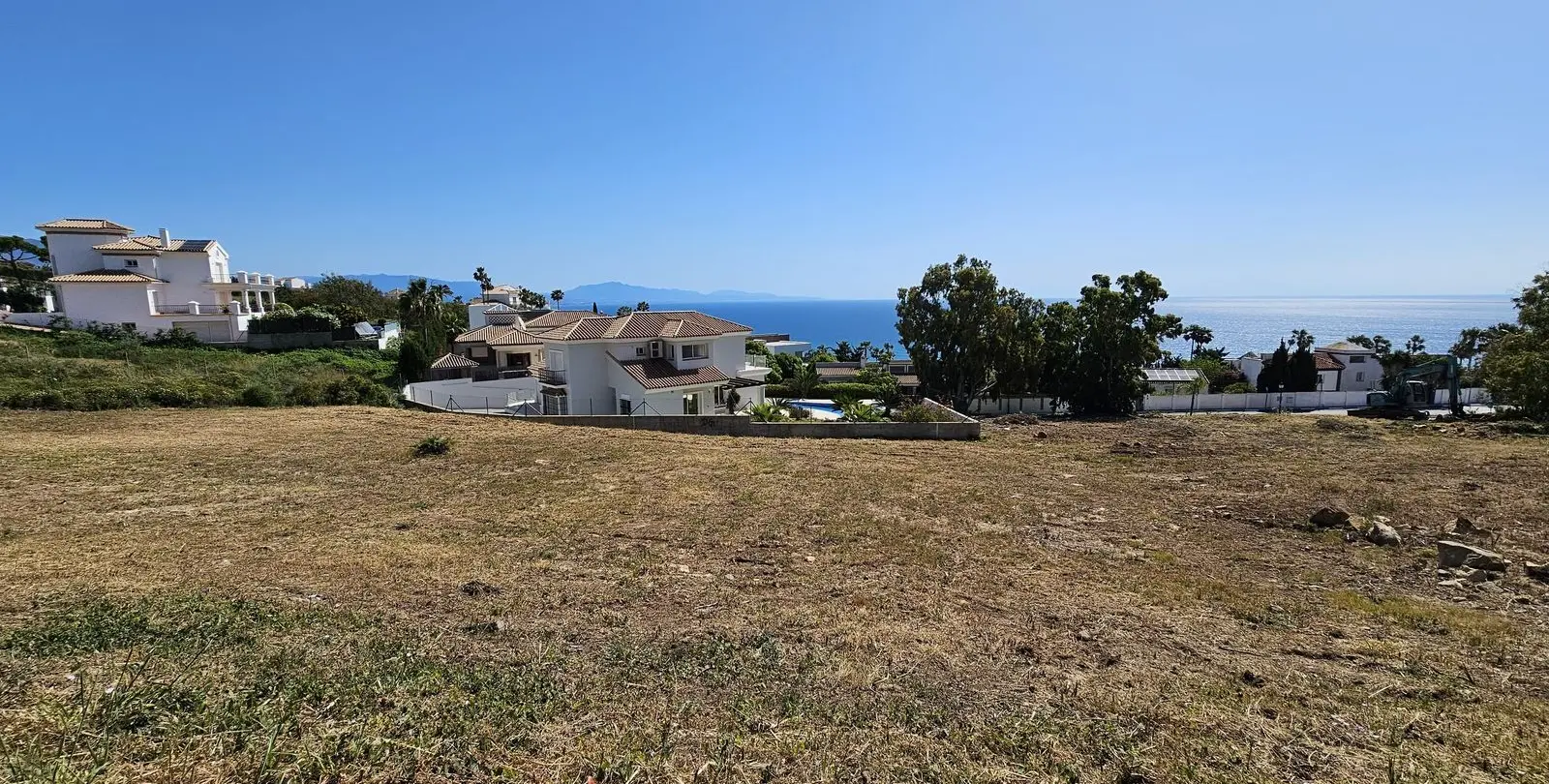 Sale of residential plot in Punta Chullera 9