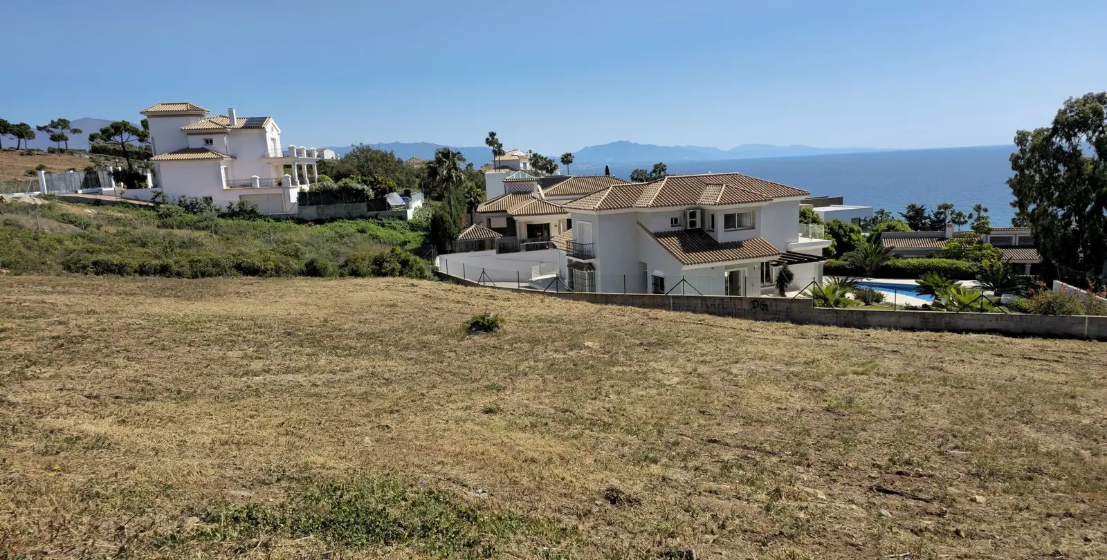 Sale of residential plot in Punta Chullera 12